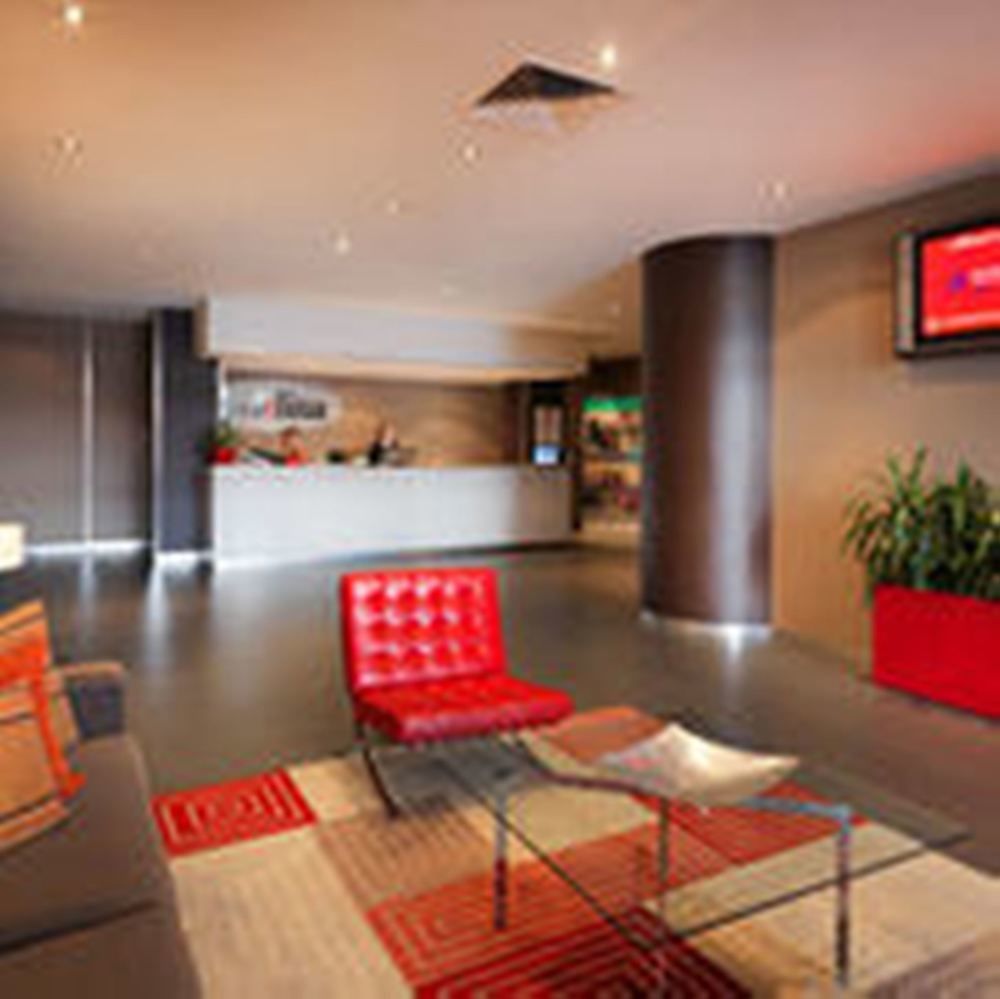 Adina Apartment Hotel Perth Barrack Plaza Exterior foto