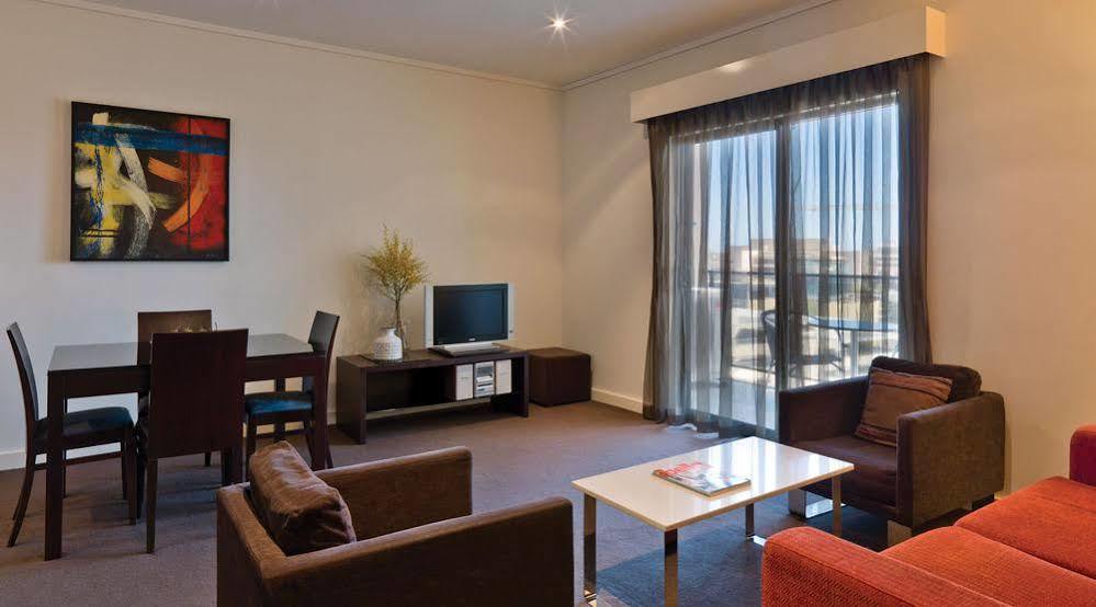 Adina Apartment Hotel Perth Barrack Plaza Exterior foto