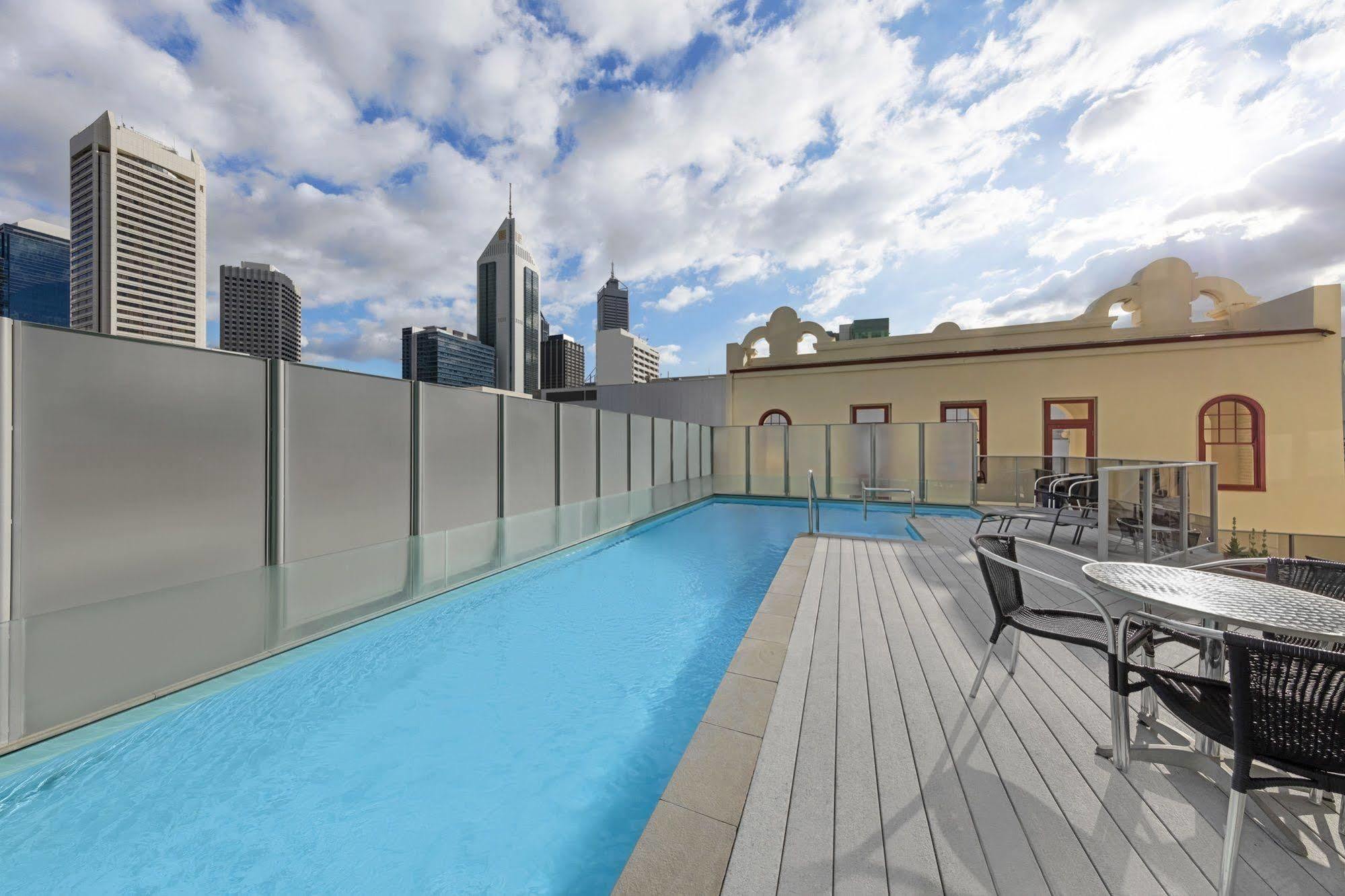 Adina Apartment Hotel Perth Barrack Plaza Exterior foto